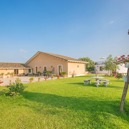 Il Giardino Di Sicilia B&B 카세 몬테로소