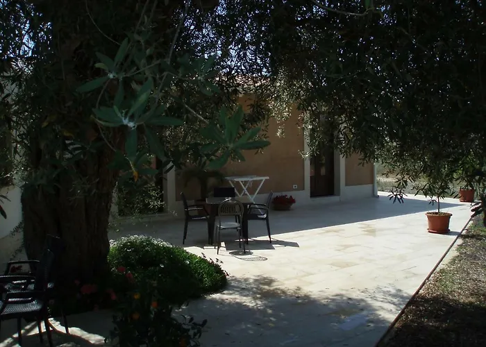 Il Giardino Di Sicilia B&B 카세 몬테로소